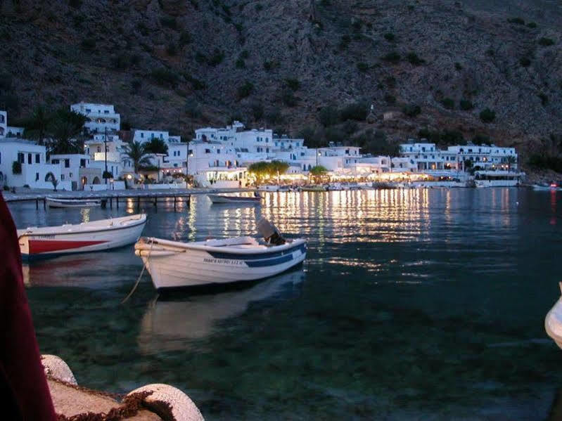 Madares Hotel Loutro Buitenkant foto